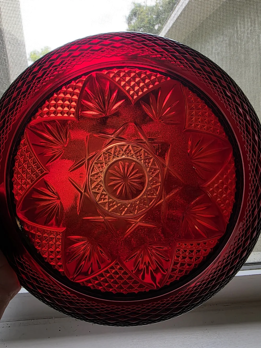 Cristal D’Arques elegant red
